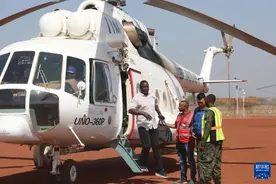 新春走基层｜阿卜耶伊上空的鹰——走近刚刚轮换回国的中国第三批赴阿卜耶伊维和直升机分队图片
