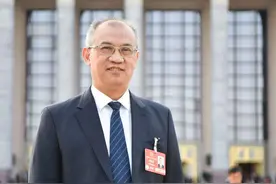 委员声音｜潘碧灵：建议实施中西部高校办学条件改善工程，重点加强学生宿舍等建设图片