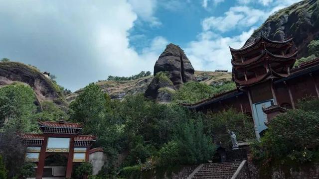 【跟着火把节游凉山】在吗？来盐源“听风看海”，做简单快乐的自己！