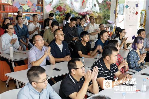 专家业者聚昆研讨打造“跟着博物画游云南”品牌