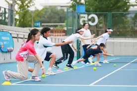 中网球童海选结束 250位“准”球童脱颖而出图片