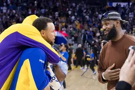 下季NBA薪资前20💵库里5576万居首 帝詹约第2 比尔第6 东契奇17图片