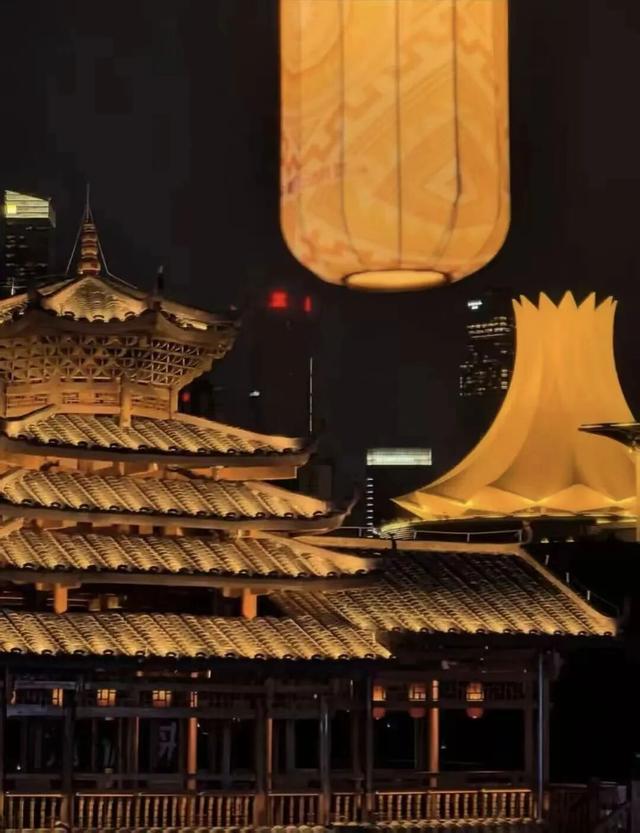 以 “旅” 致谢，以 “礼” 敬师 ！@所有老师 教师节快乐！南宁文旅邀您，赴一场绿城之约→