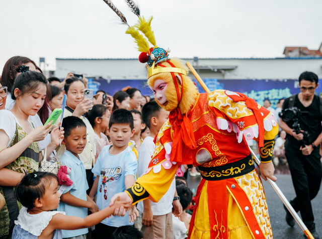 松江夜游好去处！在上海影视乐园，开启沉浸式“仙界奇旅”