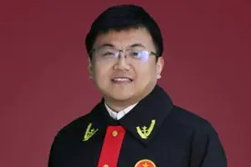 “黄昏恋”离婚“拉锯战”   房子有没有我一半？图片