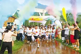 照金红色文旅小镇向“新”求“质”图片