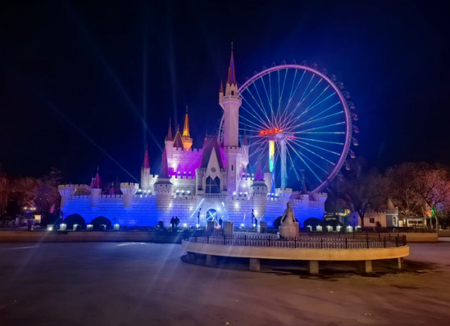 北京石景山游乐园“冰雪音乐新年季”解锁跨年夜专属浪漫