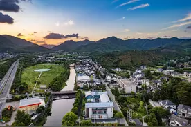 38万游客入村带来800万旅游收入 余杭百丈溪口“乡村博物馆第一村”共富效应初显图片