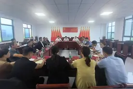 市长付勇调研大垸镇软弱涣散党组织整顿工作图片