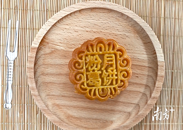 国庆度假去哪儿？来佛冈汤塘泡珍稀氡泉，品非遗美食