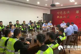 投入80余名警力 嵩明公安全面启动“文明交通·安全出行”交通秩序整治提升工作图片