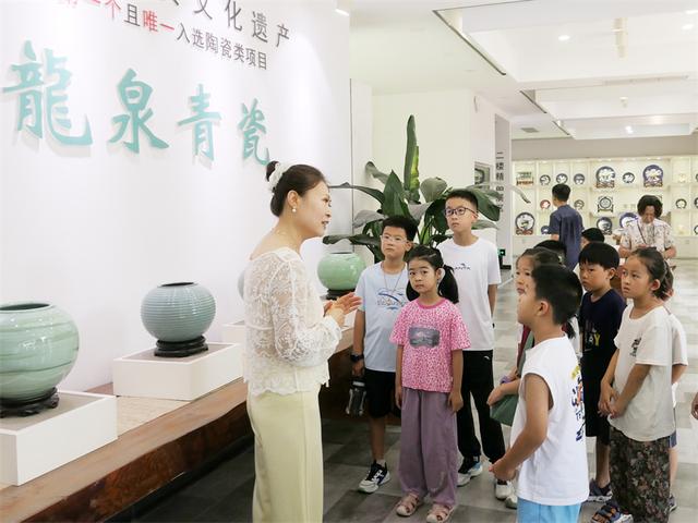 【博学游记】博物馆“漫游”课 聆听青岛天工龙泉青瓷博物馆的瓷语新声