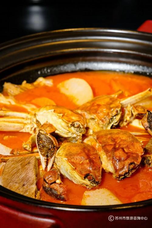 炖花胶汤可以和大闸蟹一起吃吗 2025年花胶能与大闸蟹同吃吗