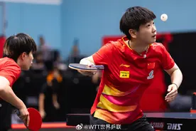 WTT新加坡大满贯孙颖莎/王艺迪晋级女双4强图片