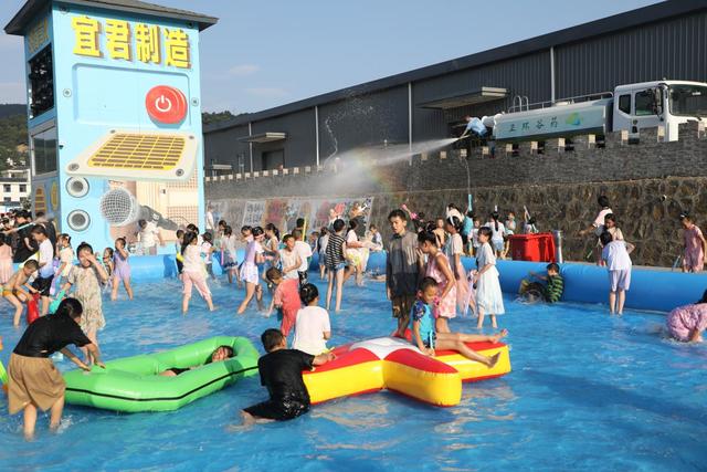 2025宜君彭祖药谷夏日泼水狂欢音乐节开启 清凉盛宴引客潮涌动