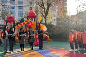 运动相伴 快乐成长——大众报业集团幼儿园早操展示活动图片