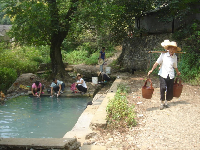 灵山秀水古韵南泉情