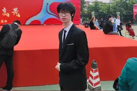 慈善基金助力梦想启航！东莞多名环卫子女用“600+”高分书写励志篇章图片