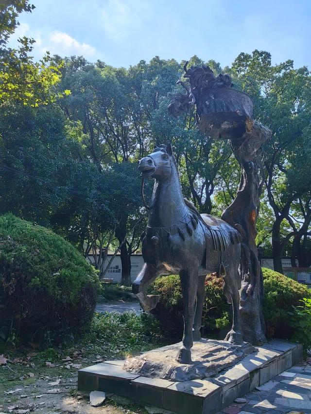 闵行人的嘴真严啊，街头那么多公园却不说……