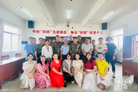 化州：书香艺术进军营 双拥共建谱新篇图片