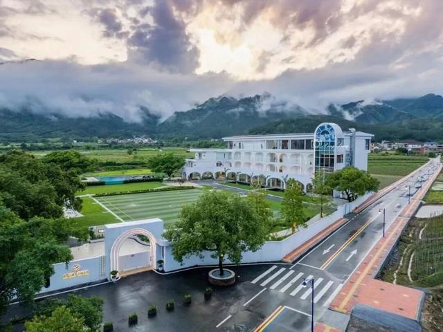 九峰山下，出了韶关首家全国甲级旅游民宿！