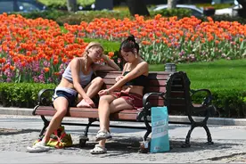 魔都眼｜气温“狂飙”直冲32℃，夏日体验卡今晚到期图片