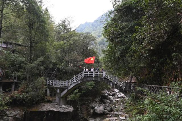 来这个宝藏小城，尽享山水之乐