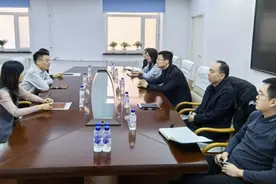 进出口银行吉林省分行行长助理郑继纲带队拜访吉林省国资委图片