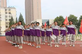 襄阳二十四中新生军训圆满收官图片