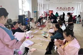 城运颐养联合多个单位进社区，为居民送上健康与温情图片