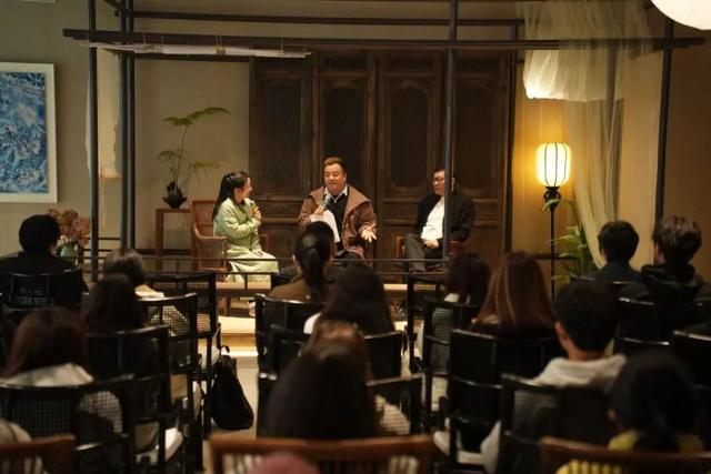 今天，南湖这里人气爆棚！