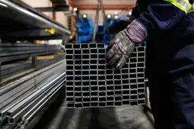 总税率将达50%！特朗普称将对加拿大再加征25%钢铝关税图片