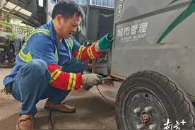 白云区聂其冰：扎根环卫32年，3次获“广州优秀城市美容师”称号图片