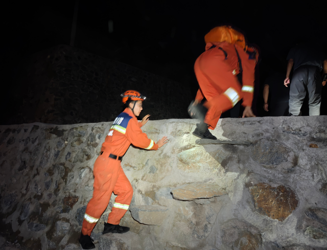 秋色虽美，安全第一！这份“登山安全锦囊”请收好