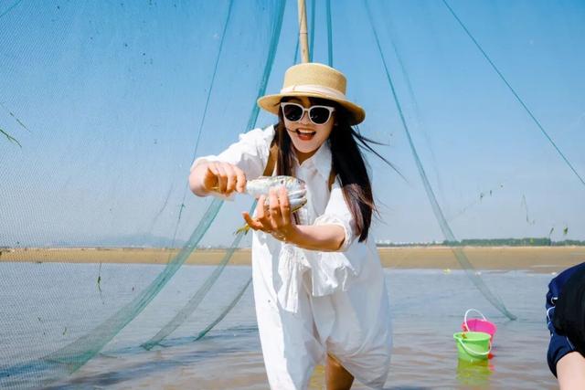 这个五一，去刘家湾赶一场“潮”——万亩滩涂已备好，只差一个挽起裤脚的你