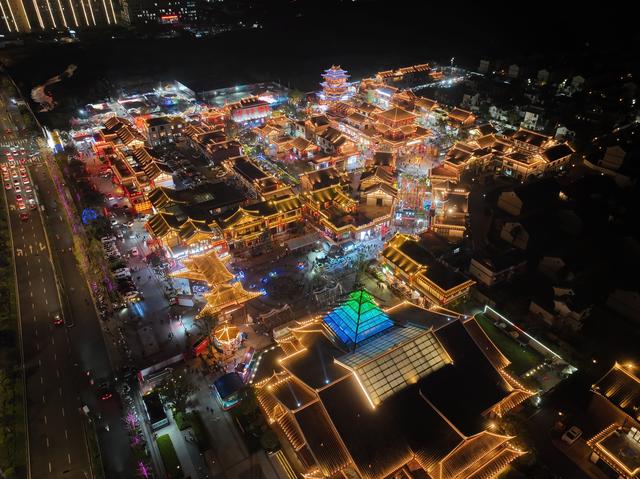 就在明晚！文山七都古镇的夜，等你“遇见”