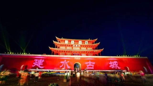 “最云南”·狂欢红河丨孔子文化节、紫陶艺术展，建水带你解锁双节精彩！