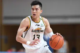 男儿泪，英雄泪！郭艾伦率队获胜砍下25分，泪流满面——图片