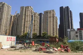 居民反映小区隔壁工地施工噪音大，工地：会调整作业时间图片