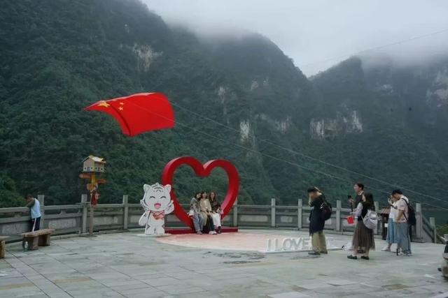 2025年国庆中秋假日前四天全省文化和旅游市场情况综述