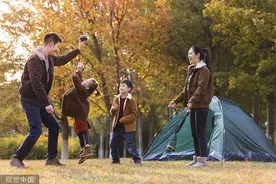 闪电心灵愈站｜孩子越大越疏远父母？心理专家支招如何构建高质量亲子关系图片