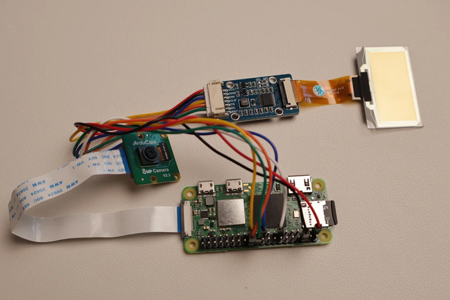 树莓派自制电子宠物，上班摸鱼它就“发火”！