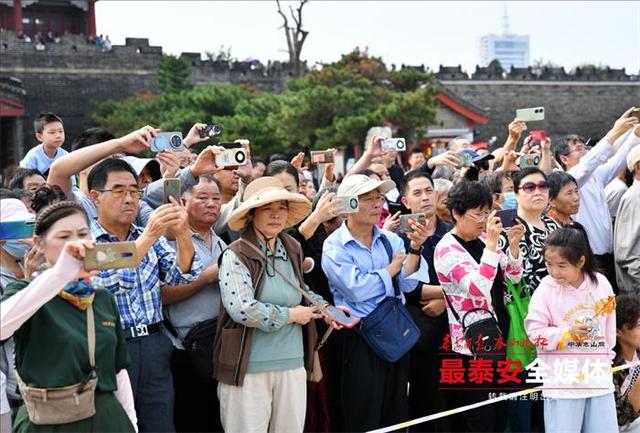 “月满华诞 家国同庆” 岱北文化旅游节启幕