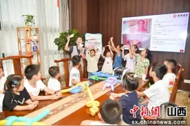 山西太原：筑牢安全防线 让金融知识走进千家万户图片