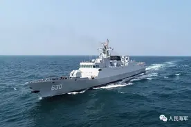 仁爱礁附近海域，中国海军救助菲渔民图片