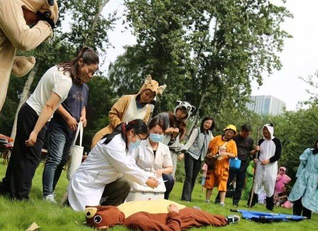 共享绿地上演金牛奇趣音乐会，济南动物园带来不同游园体验