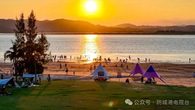 秋日降温寻暖！来防城港看橘子海、拍漂亮照~