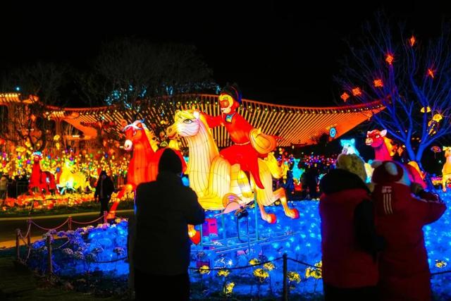 璀璨夺目!北京“天宫灯会”来了!