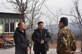 阳泉市城区区长李海民检查森林草原防灭火工作图片