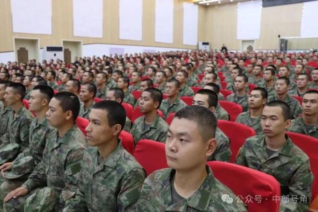 军营初体验：新兵的别样假期